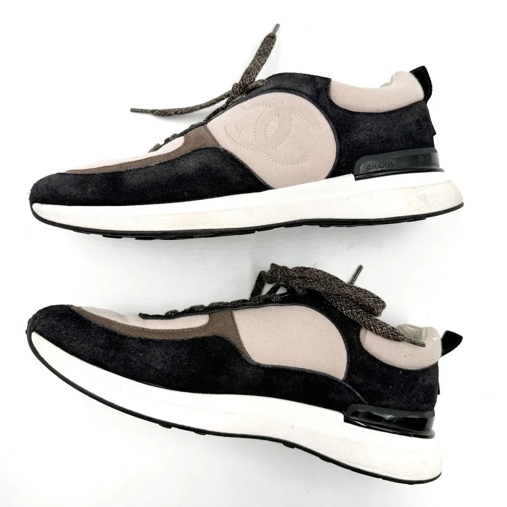 Chanel Suede CC Logo Sneakers Low Top Black Pink Lace-Up‎ Sz 40 / 10 Women